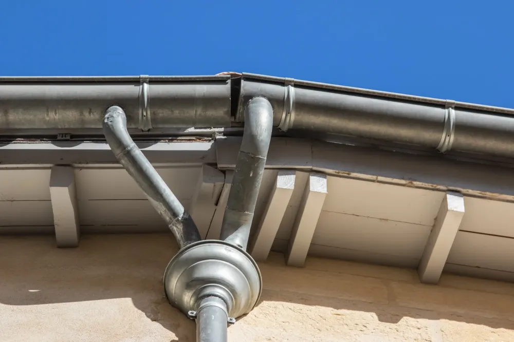 Pose de gouttières près de Pessac